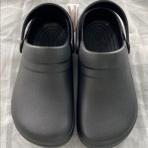 CROCS Black Sandals with Molded Design and Ventilation